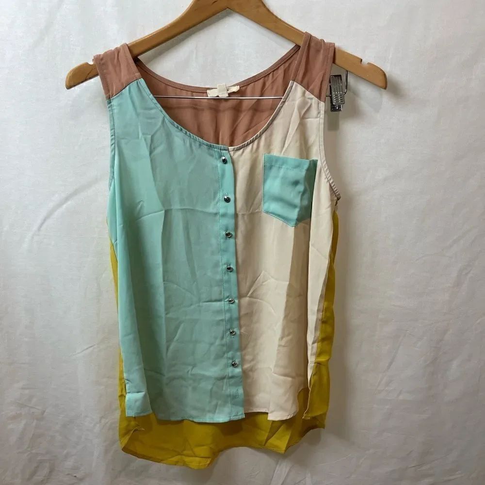 Color block Button down Blouse - Picture 1 of 7
